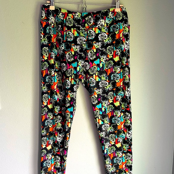 LuLaRoe leggings tall and curvy